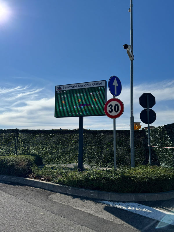 Pannelli a messaggio variabile installati